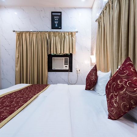 Oyo 1781 Hotel Panchratna Panvel Luaran gambar