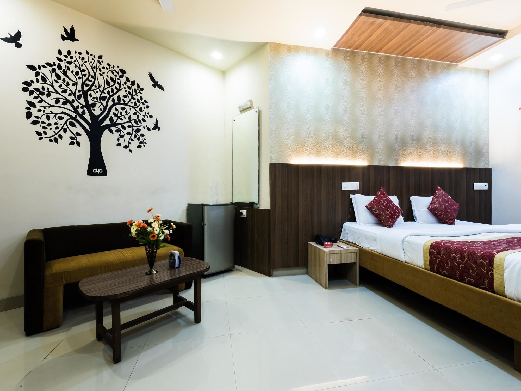 Oyo 1781 Hotel Panchratna Panvel Luaran gambar