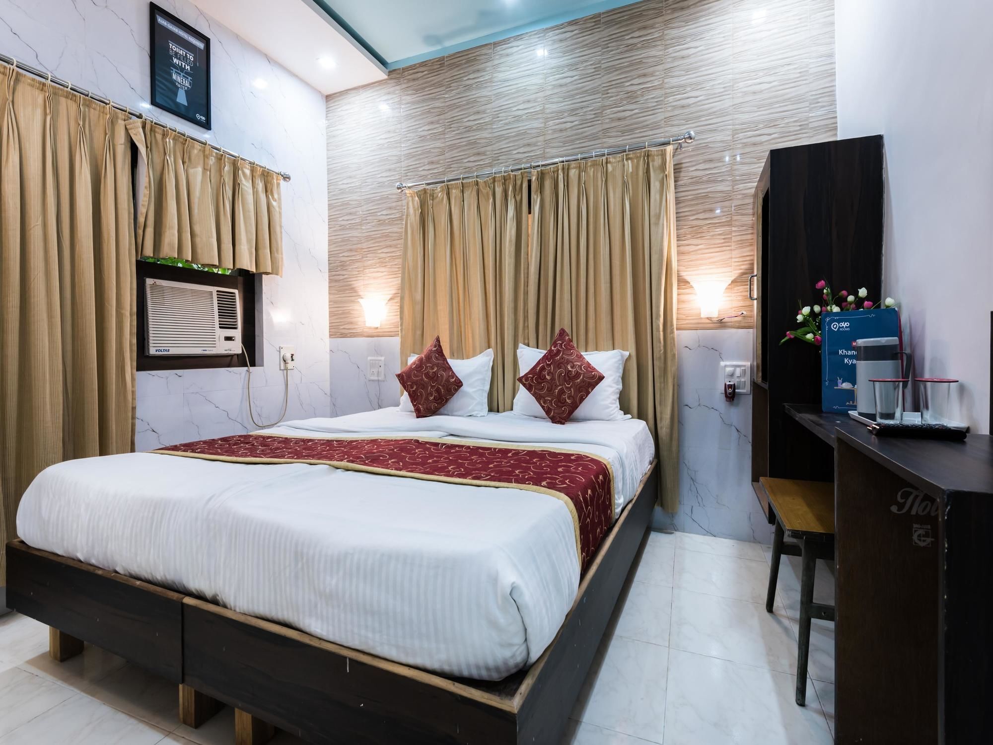 Oyo 1781 Hotel Panchratna Panvel Luaran gambar